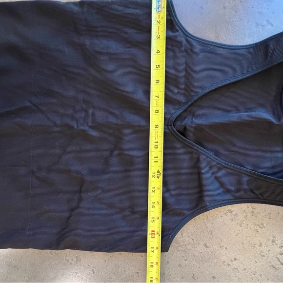 COPY - Athleta ribbed tank. Black, size XL. - Picture 3 of 4